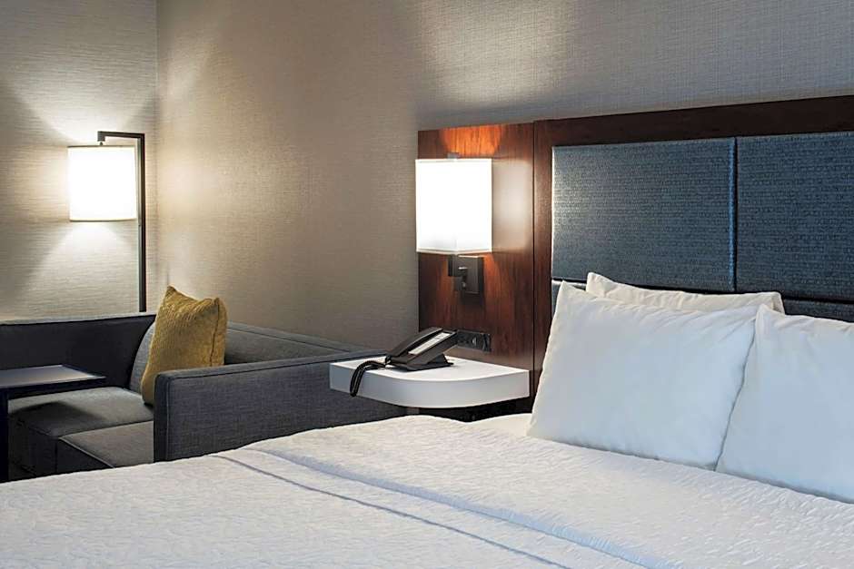 Hampton Inn By Hilton And Suites Chicago/Lincolnshire