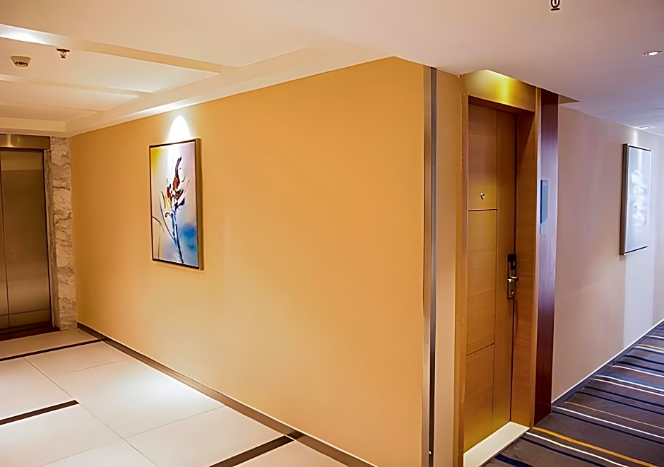 City Comfort Inn Beihai RT-Mart High Speed Railway Station