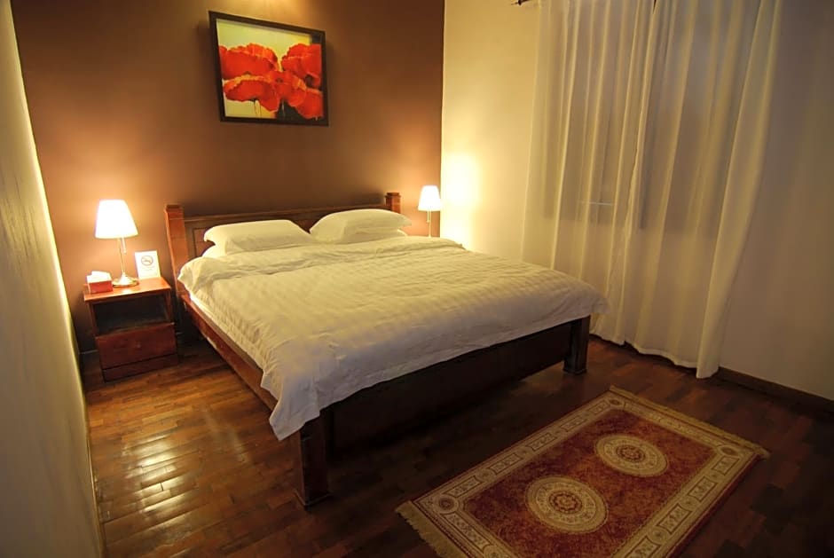 Photo 1 of 4 of King Suite
