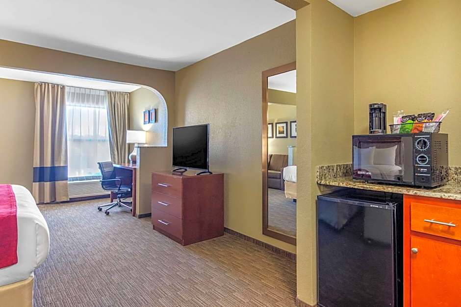 Comfort Inn & Suites LaGrange East