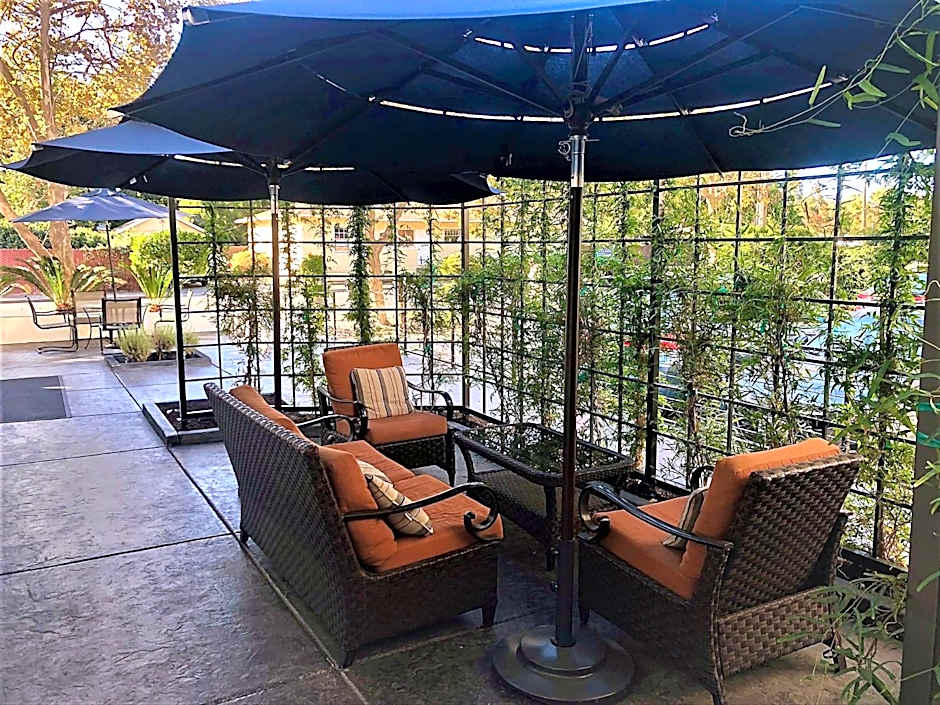 Aggie Inn, an Ascend Collection Hotel