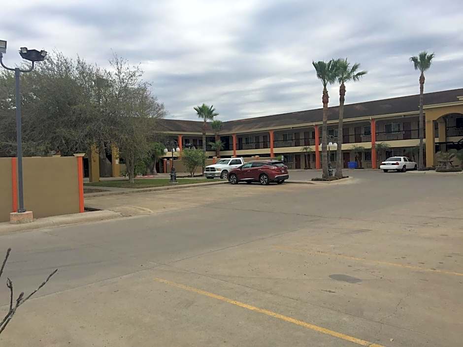 Texas Inn and Suites City Center at University Dr.