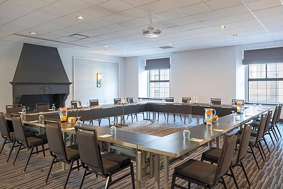 Courtyard by Marriott Boston Downtown
