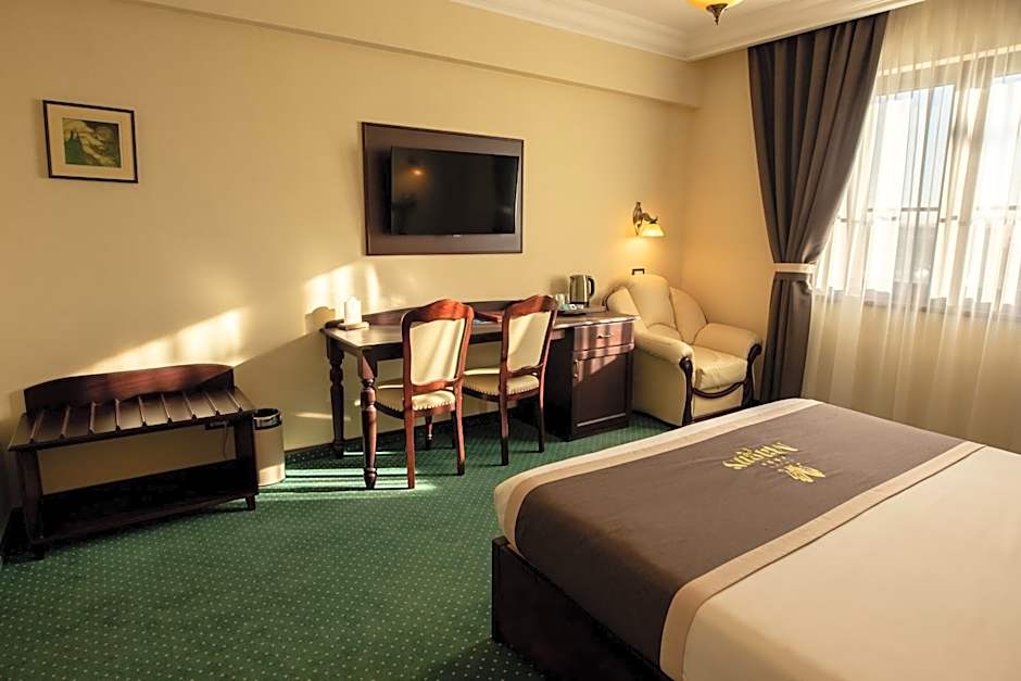 Magus Hotel