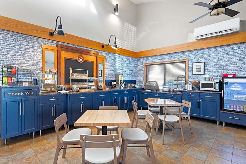 AmericInn by Wyndham Roseau