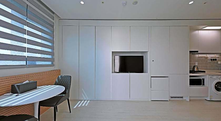 World Sky Residence Hotel