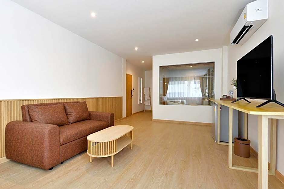 Ratchathewi Hyde Away