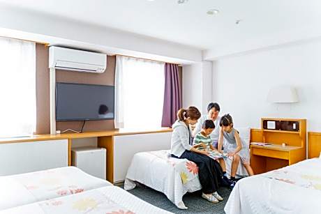 Family Room - Non-Smoking