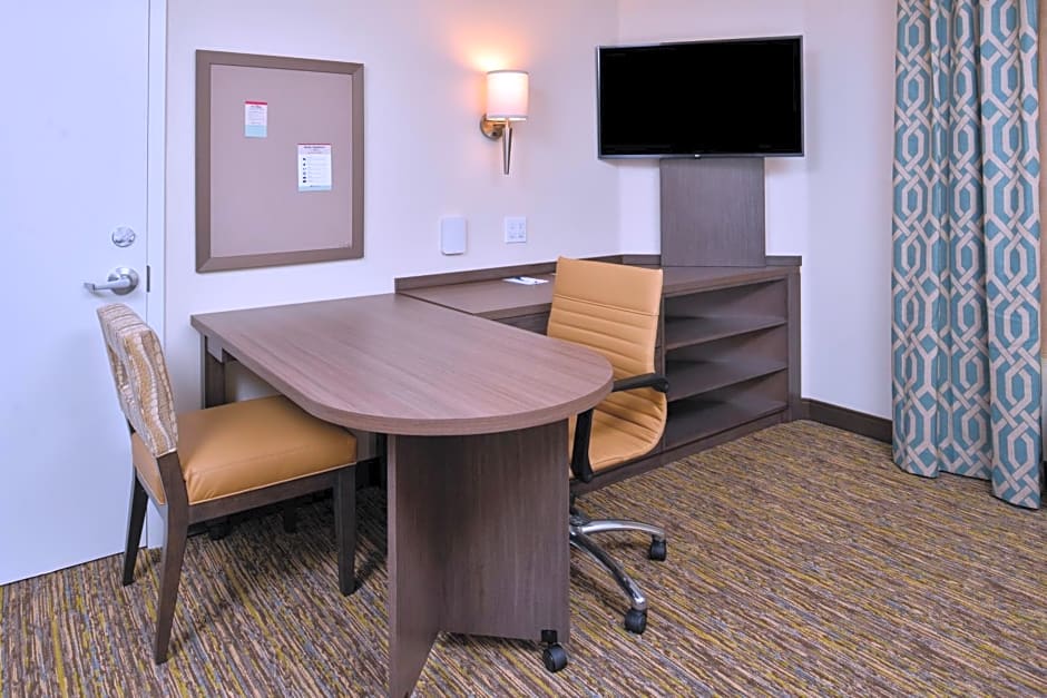 CANDLEWOOD SUITES - LODI By IHG