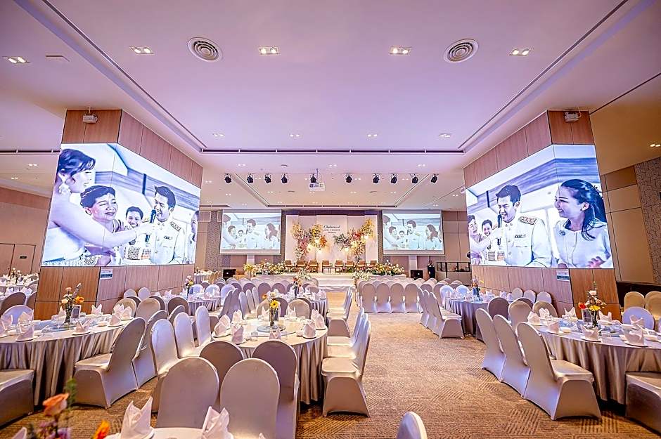 Oakwood Hotel & Residence Sri Racha