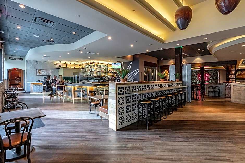 St Charles Coach House, an Ascend Collection Hotel