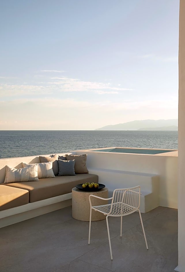 PAROCKS Luxury Hotel & Spa