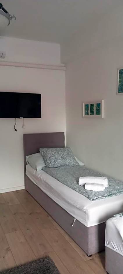 Árnyas Panzió Gödöllő