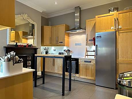 Twin Room with Shared Bathroom