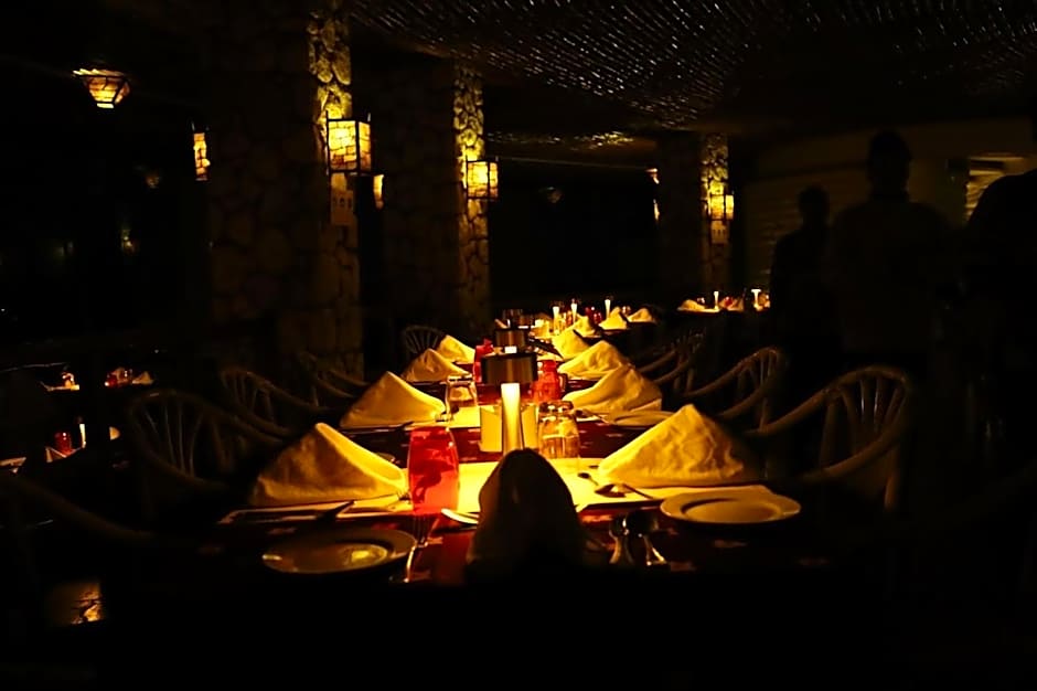 Salt Lick Safari Lodge