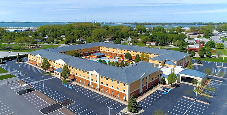Cedar Point's Express Hotel