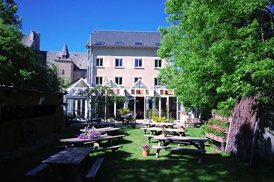 Logis Hotel Aubrac