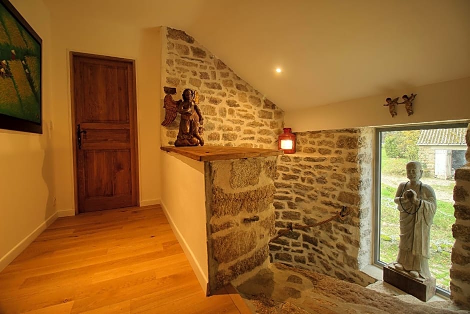 KERBELEG, ferme-manoir du XVè siècle, chambres grand confort