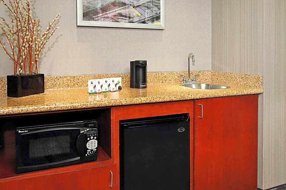 Courtyard by Marriott Atlanta Airport West
