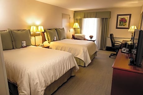 2 Double Beds, West