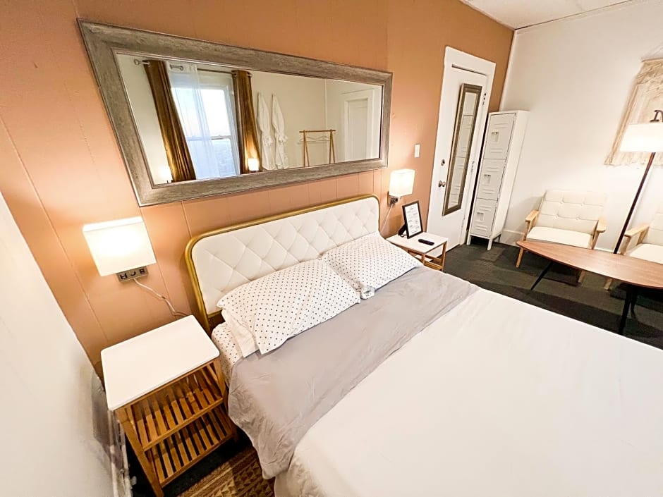 ITH Surf City Hostel Hermosa Beach
