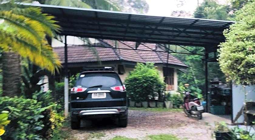 Green Happy Homestay 