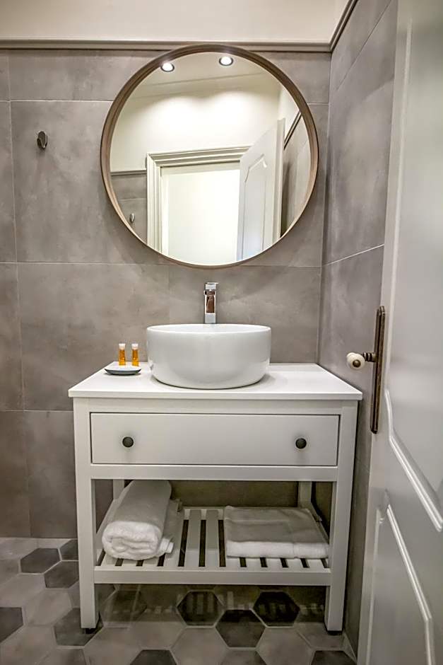 Levkosh Apartments at Lefkada's Heart