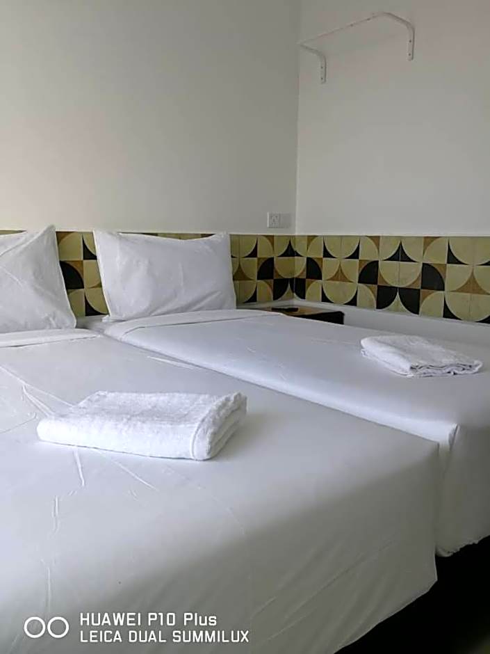 Grand Bagan Hotel