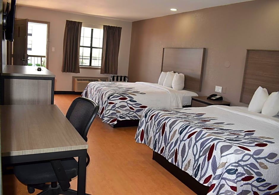 Red Roof Inn & Suites Weatherford