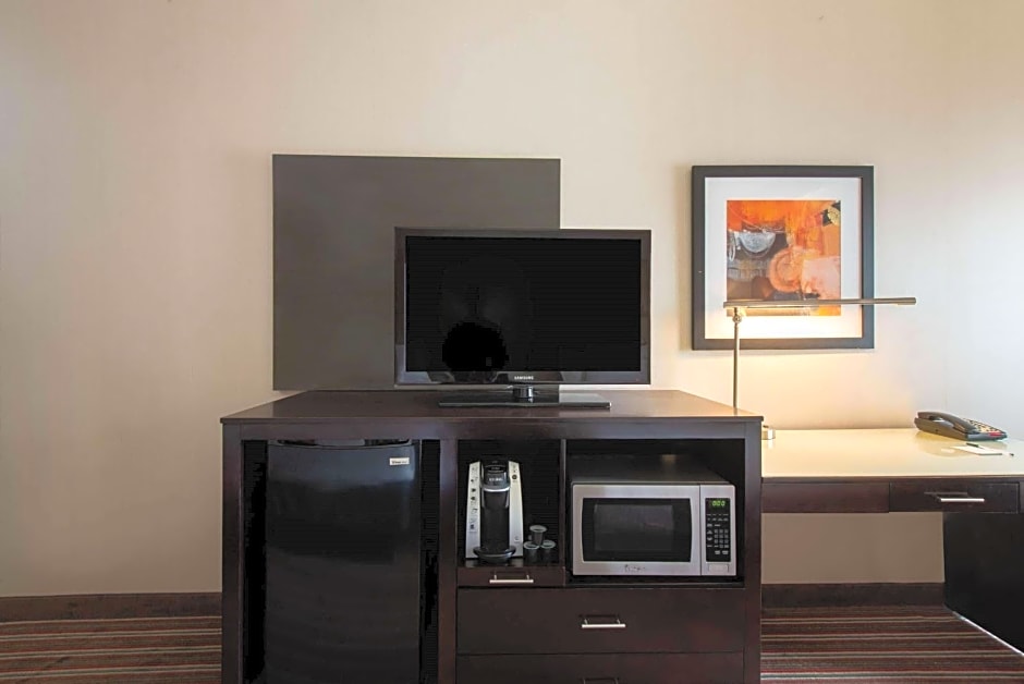 La Quinta Inn & Suites by Wyndham Harrisburg-Hershey