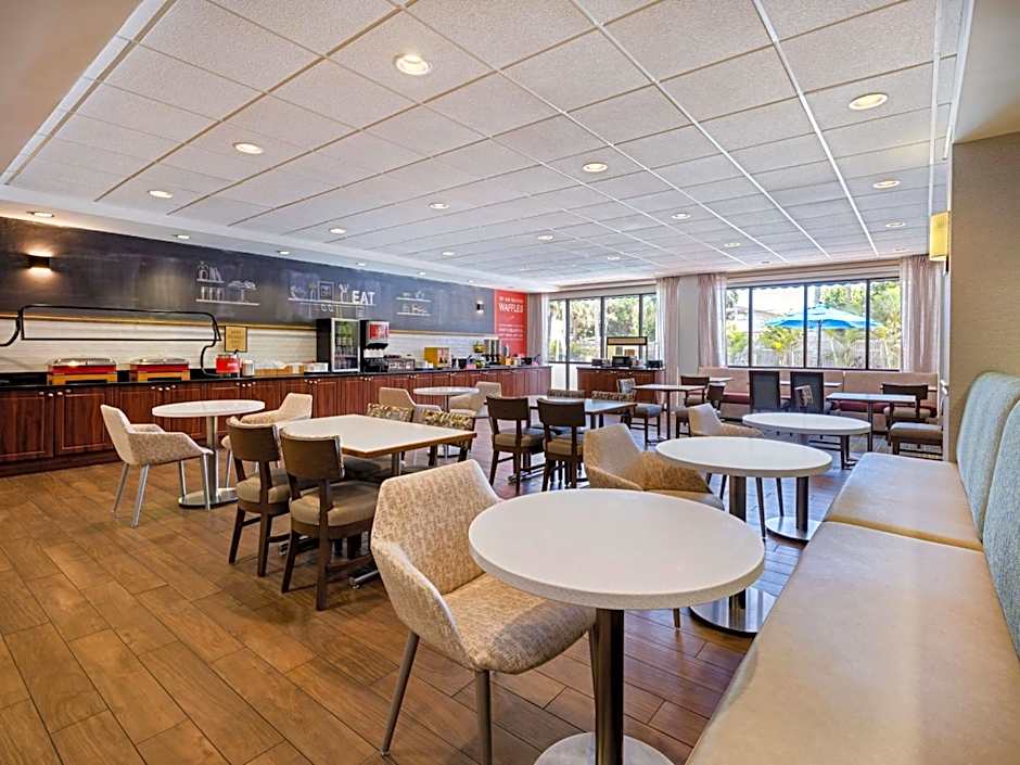 Hampton Inn By Hilton Cocoa Beach