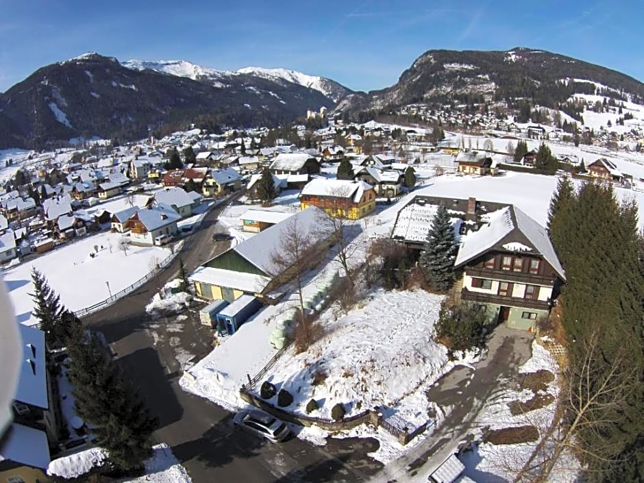 Pension Zur Heiligen Krone – Mauterndorf, MN