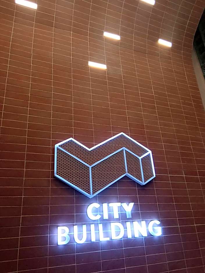 Maboneng City Building Free WiFi and Swimming pool
