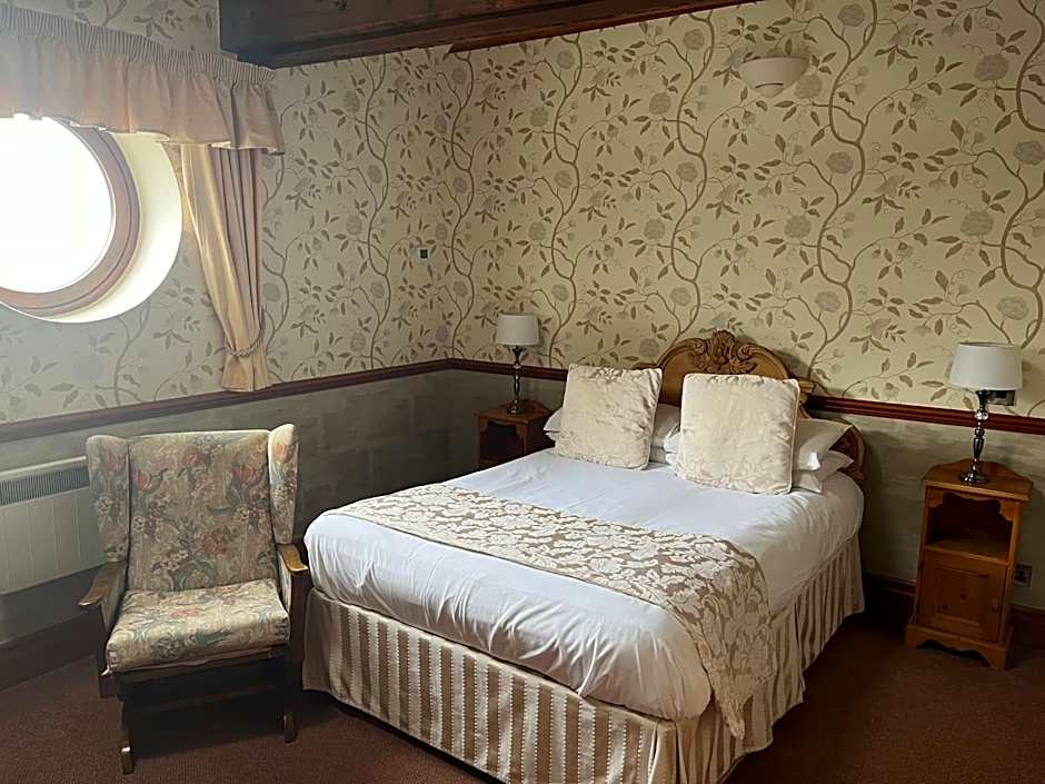 The Dog and Partridge