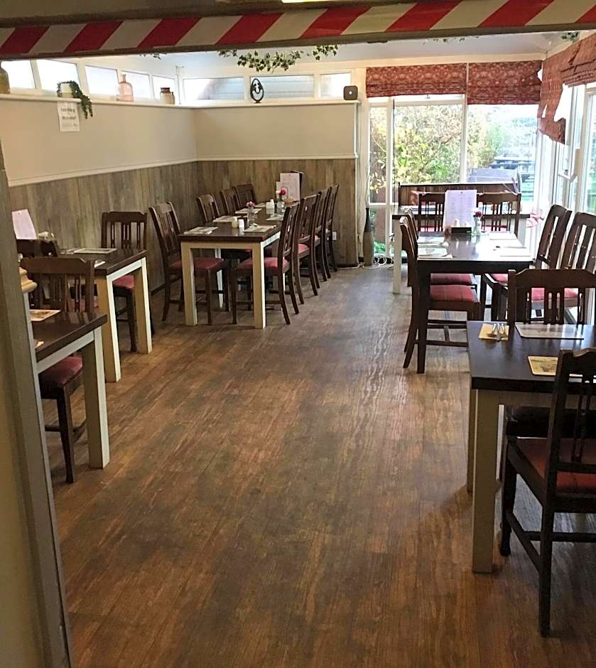 The Red Lion Great Offley