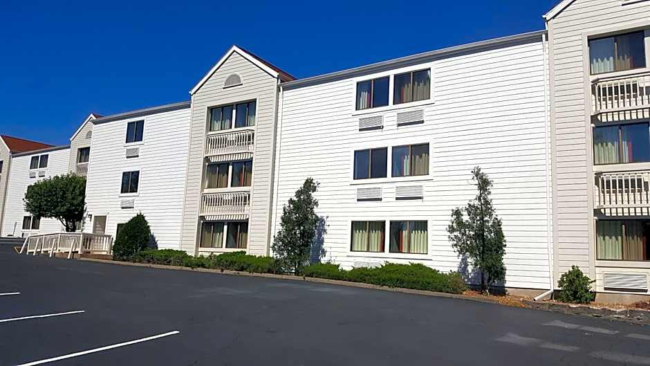 Motel 6-Maryland Heights, MO