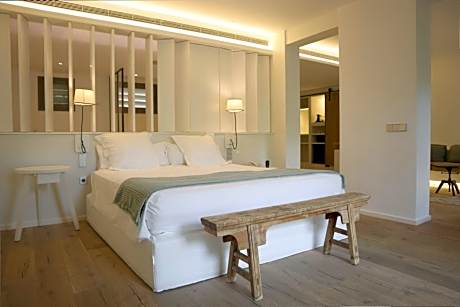 Suite with Balcony