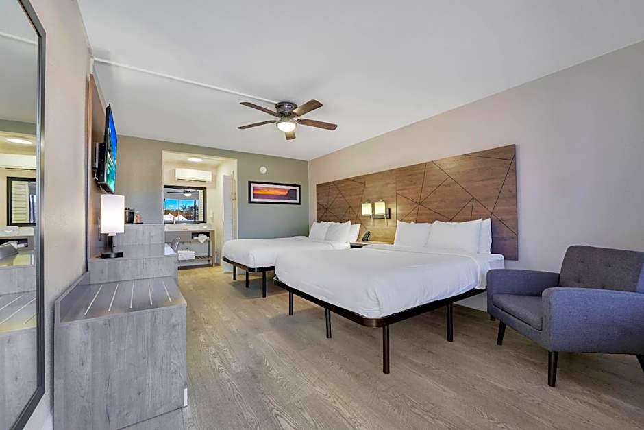 Quality Inn & Suites Airport/Cruise Port Hollywood