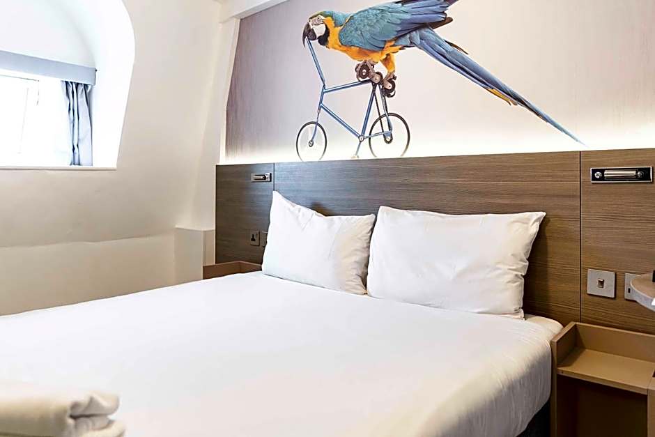 Heeton Concept Hotel - Kensington London