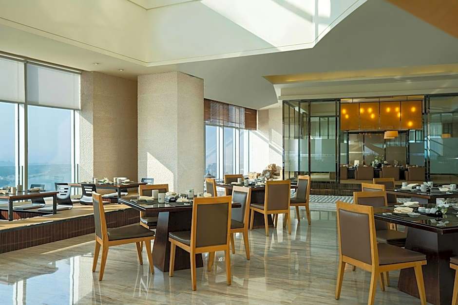 Renaissance by Marriott Huizhou Hotel