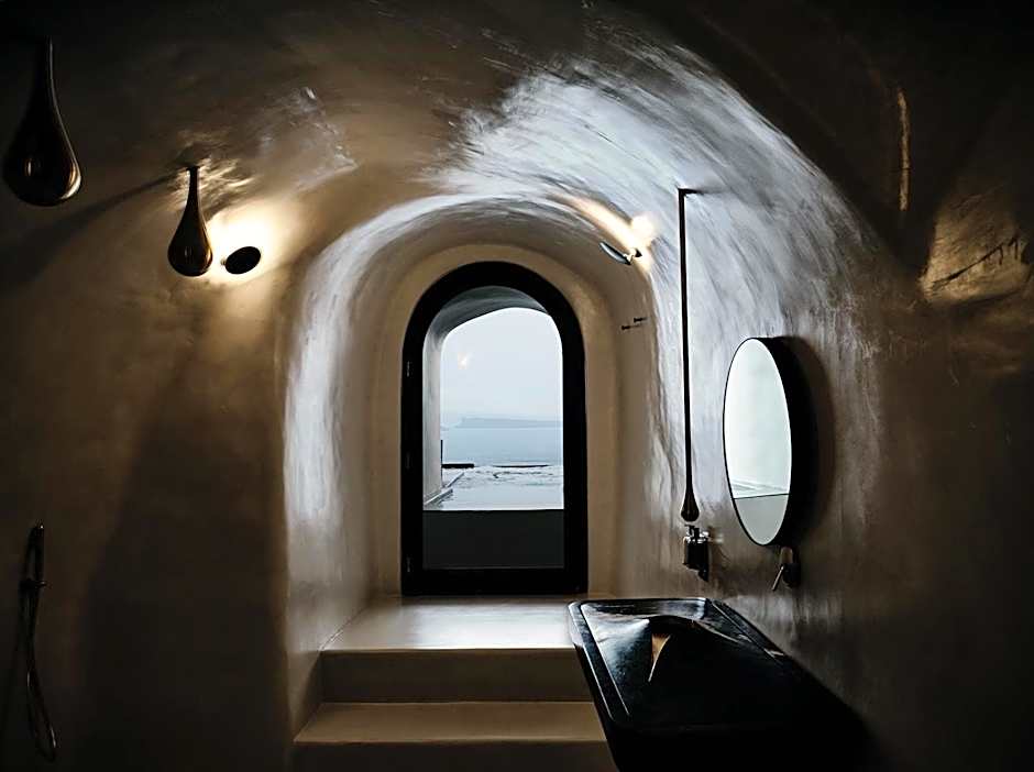 Abyss Santorini