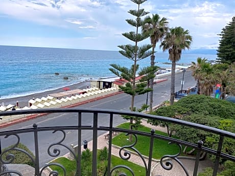 Standard Single Room with Sea View