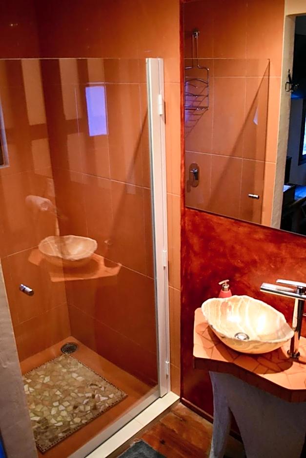 Magnolias Boutique Suites & SPA