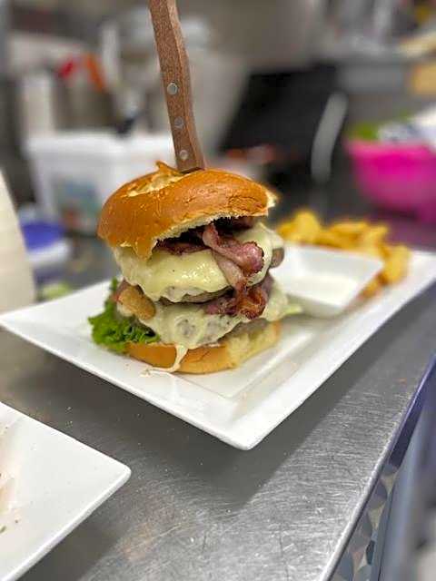 Meliton Inn Hotel & Suites by the beach