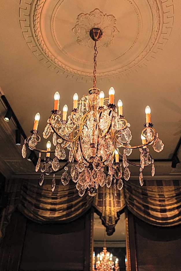 The Pavilions Amsterdam, The Toren