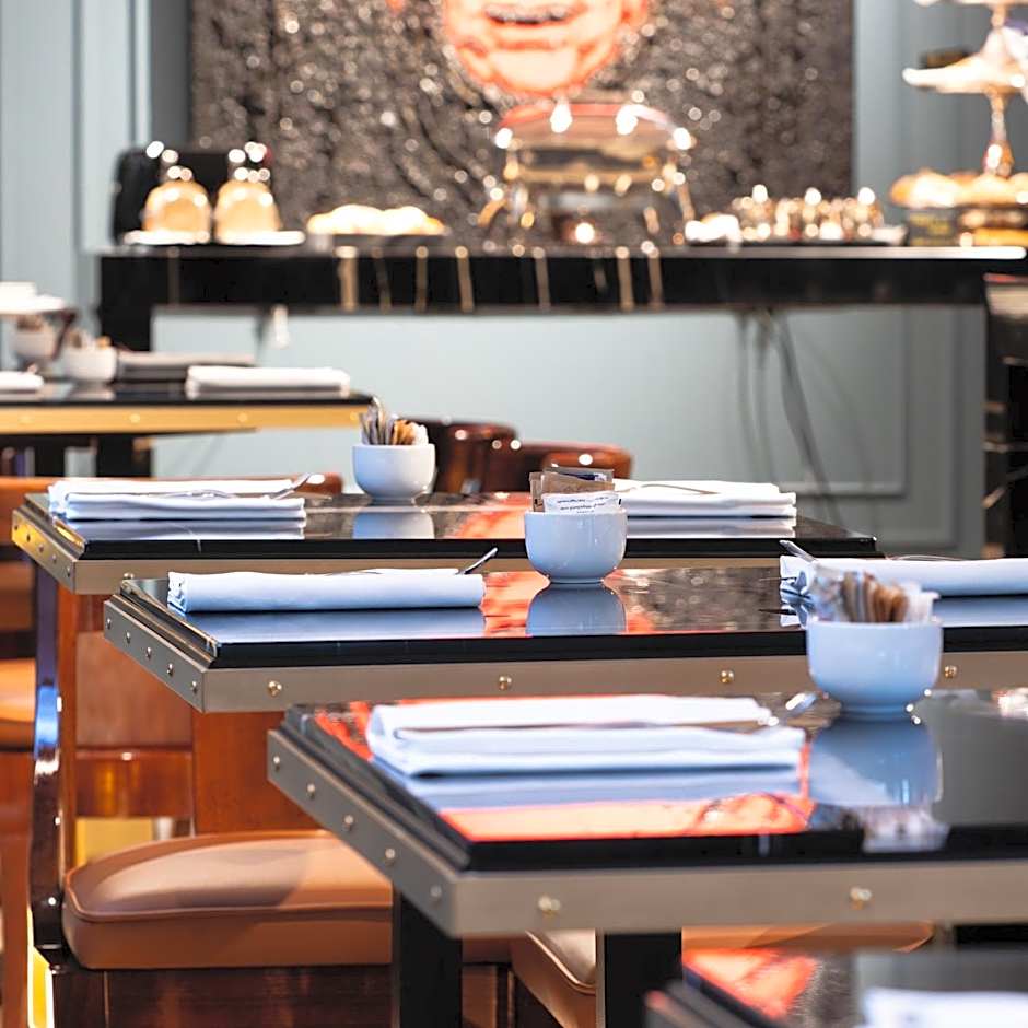 The Glam Boutique Hotel & Apt