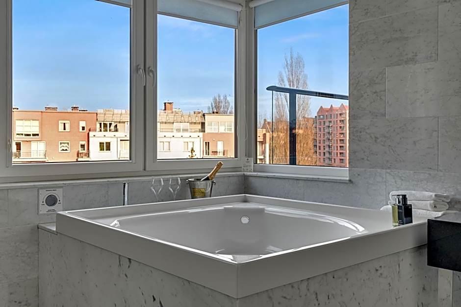 Hotel Almond Business & SPA