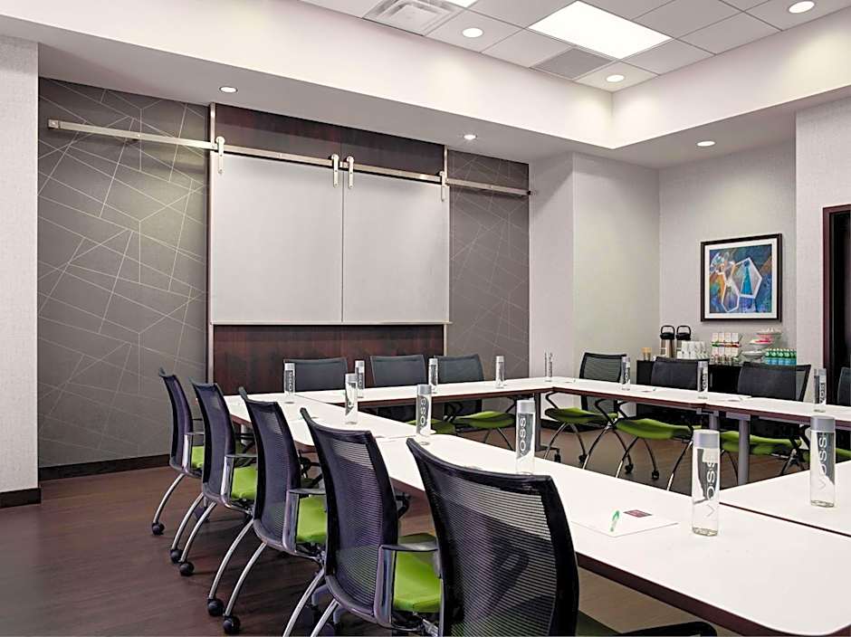 Hyatt Place Arlington Courthouse