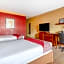 Super 8 by Wyndham Dallas Love Field Airport