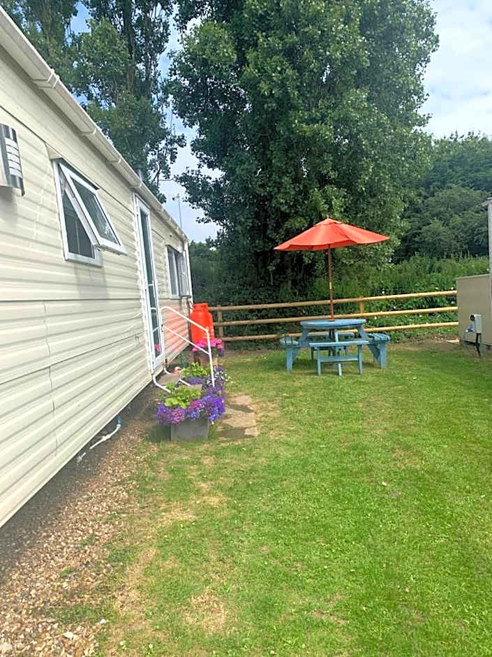 DaisyChain 2 Getaways - The perfect place to Stay - Play - Getaway